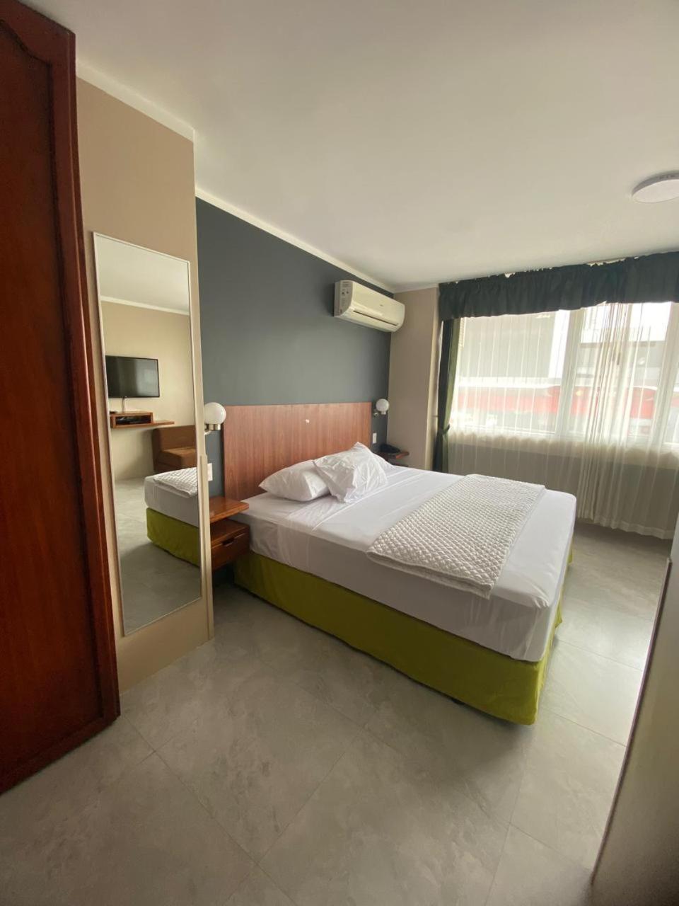 Grand Hotel Americano Machala Esterno foto